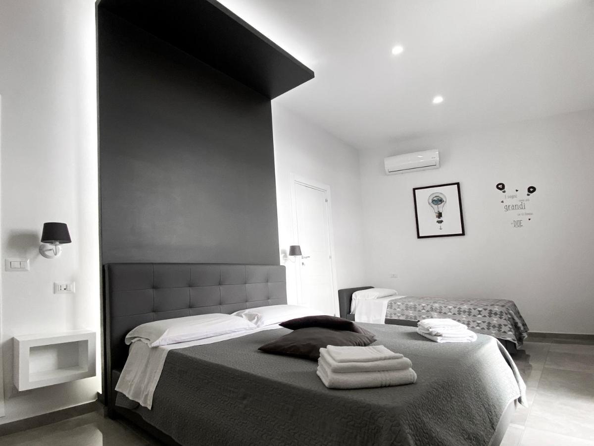 Aurora Luxury Rooms Neapel Exteriör bild