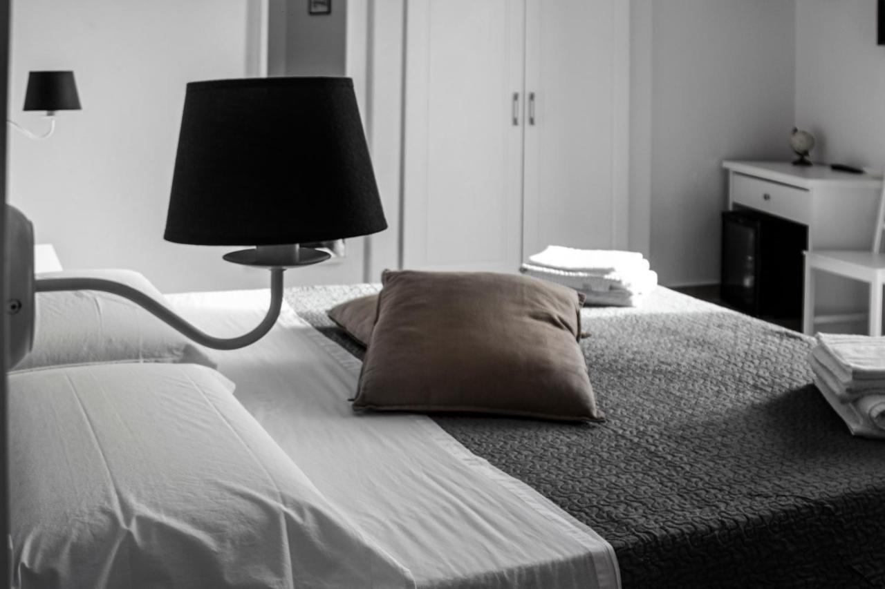 Aurora Luxury Rooms Neapel Exteriör bild